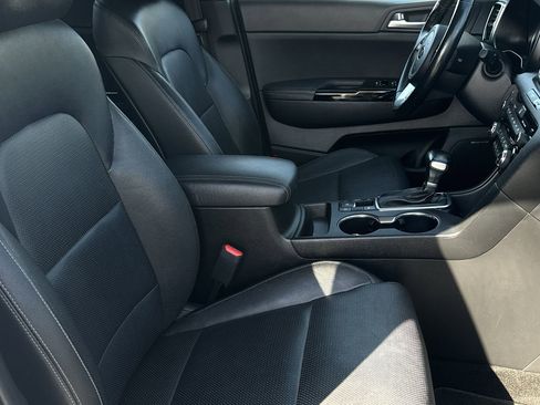 Used 2022 Kia Sportage EX w/ EX Technology Package image 22