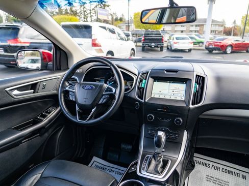 Used 2018 Ford Edge SEL w/ Equipment Group 201A AWD/4WD image 28