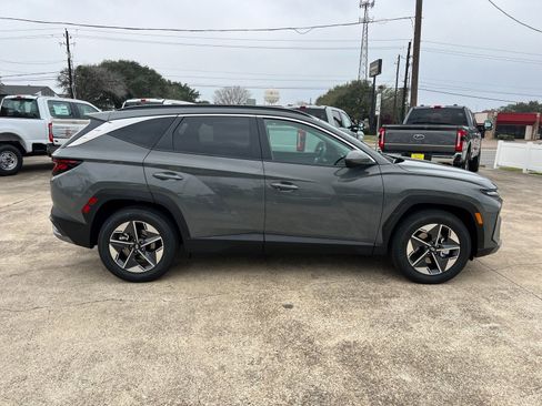 New 2026 Hyundai Tucson SEL FWD image 2