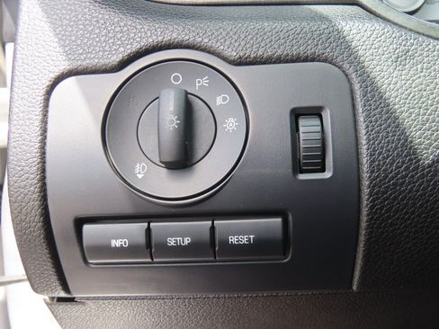 Used 2011 Ford Mustang GT Premium w/ Electronics Pkg RWD image 22