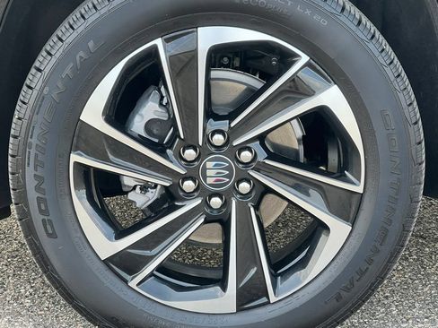 Used 2026 Buick Enclave Sport Touring w/ Power Package AWD/4WD image 9