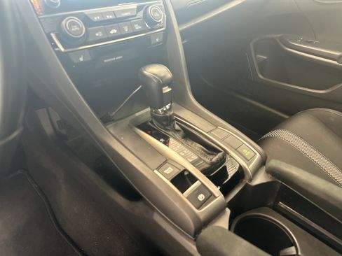 Used 2021 Honda Civic EX image 4