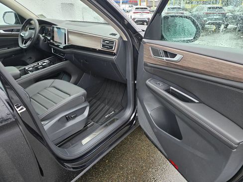 New 2026 Volkswagen Atlas SEL image 41