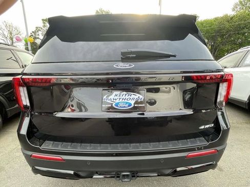 Certified 2025 Ford Explorer ST-Line image 5