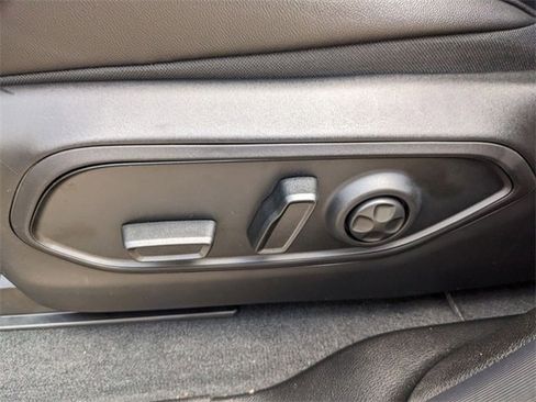 New 2025 Jeep Grand Cherokee L Limited image 7