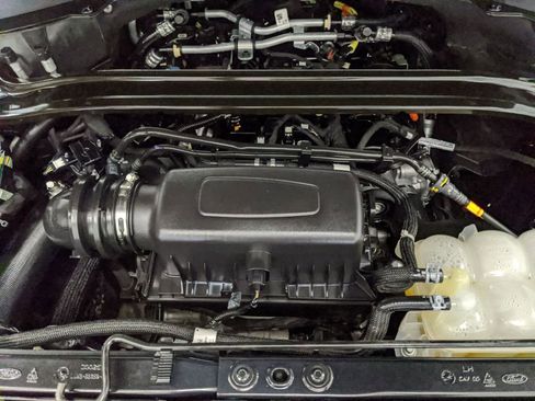 Used 2023 Ford Explorer Limited image 28