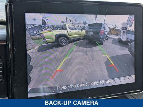 Used 2023 Ford Explorer XLT w/ Equipment Group 202A RWD image 18