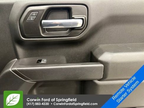 Used 2020 Chevrolet Silverado 1500 Custom w/ Custom Value Package image 12