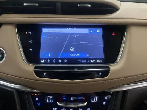 Used 2022 Cadillac XT5 Sportv w/ Platinum Package AWD/4WD image 8