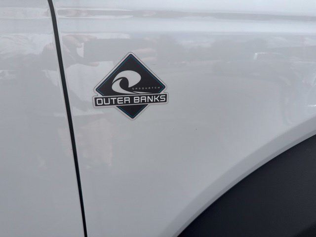 Used 2023 Ford Bronco Outer Banks w/ Sasquatch Package AWD/4WD image 4