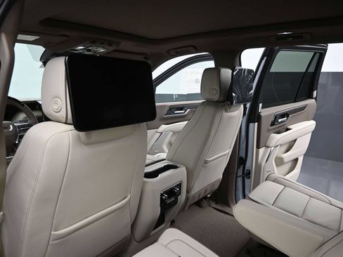 New 2026 GMC Yukon Denali w/ Denali Reserve Package image 12