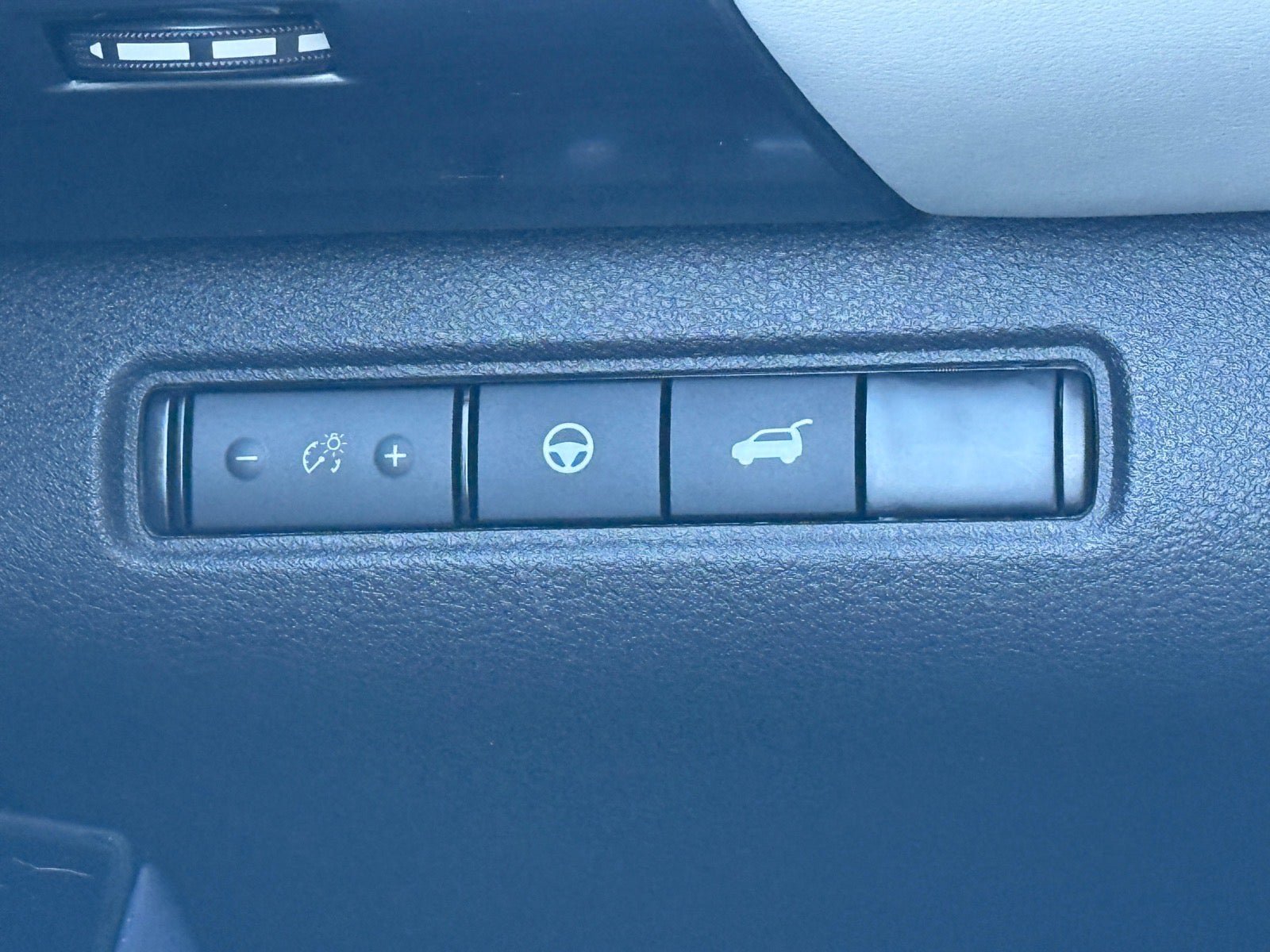 Used 2026 Nissan Pathfinder SL FWD image 19