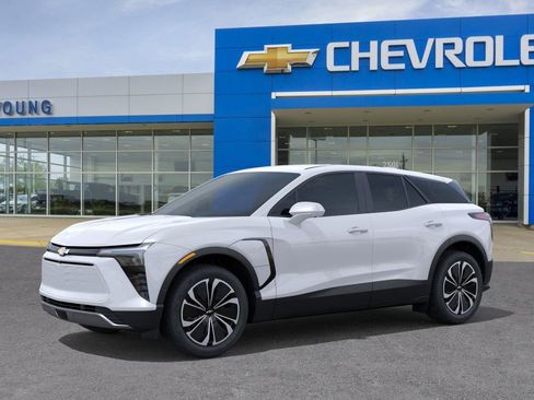 New 2026 Chevrolet Blazer EV LT image 3