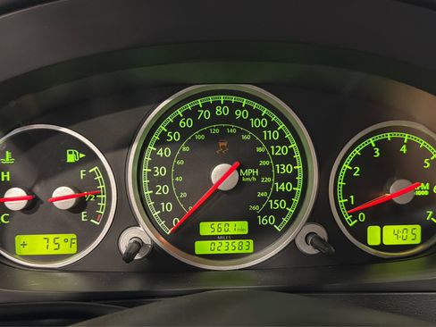 Used 2004 Chrysler Crossfire Coupe RWD image 19