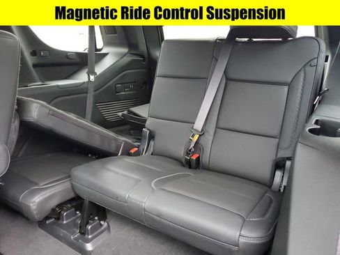 Used 2023 GMC Yukon Denali w/ LPO, Floor Liner Package image 29