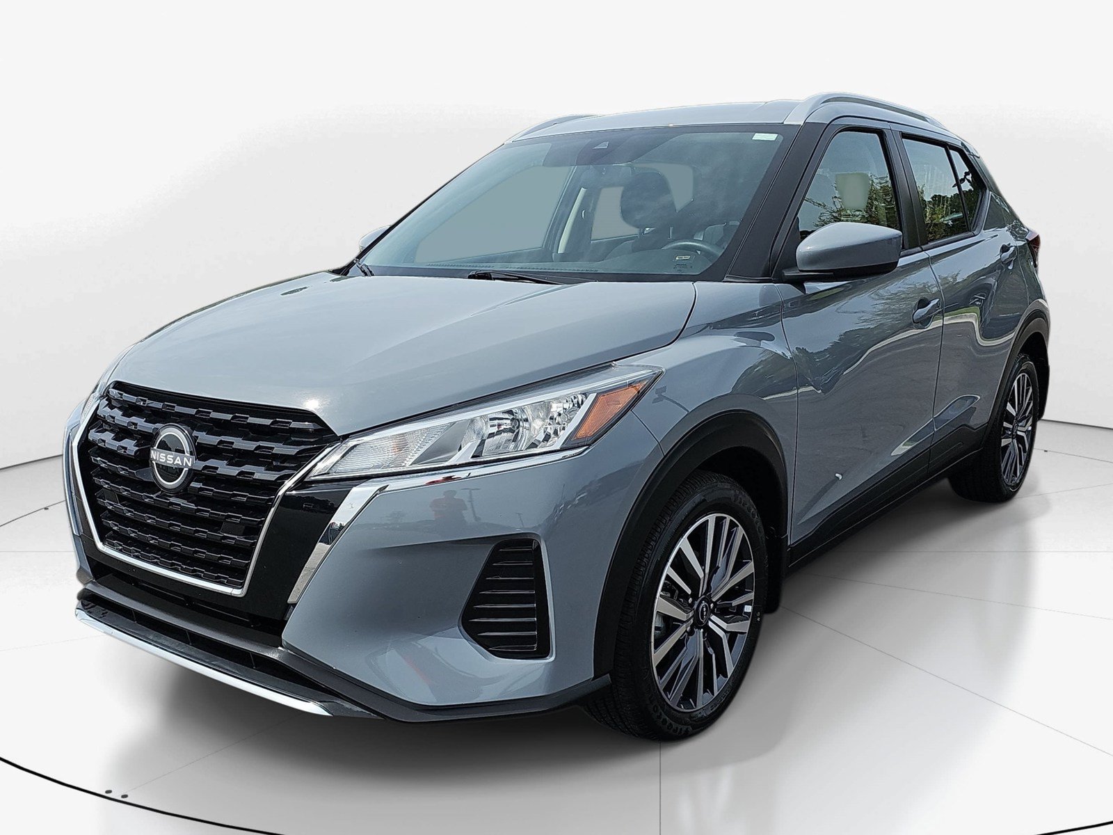 Used 2024 Nissan Kicks SV FWD image 8