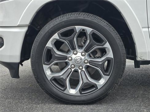 Used 2021 RAM 1500 Limited AWD/4WD image 10