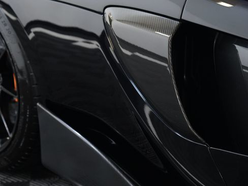 Used 2020 McLaren 600LT Spider RWD image 17