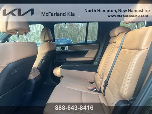 Used 2024 Hyundai Santa Fe Limited AWD/4WD image 13