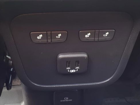 Used 2022 Chevrolet Equinox Premier image 15