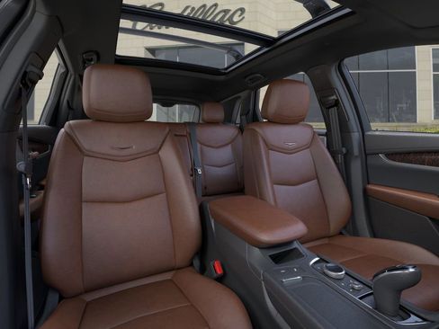 New 2026 Cadillac XT5 Sportv w/ LPO, Floor Liner Package image 16