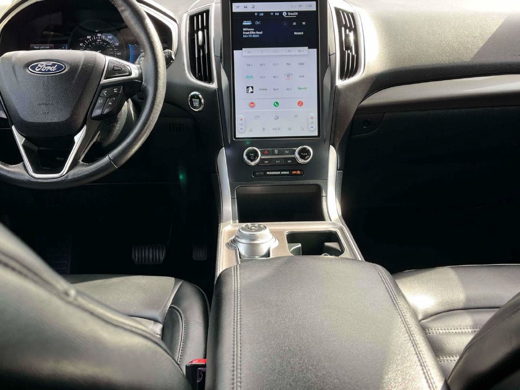 Used 2024 Ford Edge SEL AWD/4WD image 13