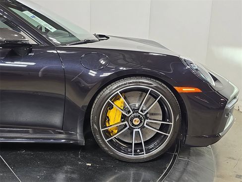 Used 2022 Porsche 911 Turbo S image 11