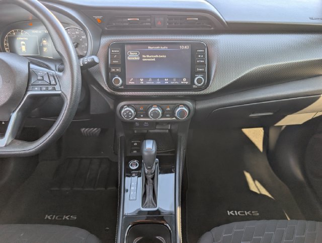 Used 2023 Nissan Kicks SV FWD image 9