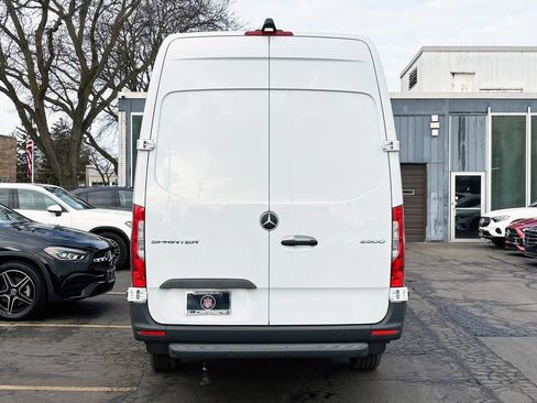Used 2026 Mercedes-Benz Sprinter 2500 image 4