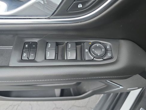 Used 2024 Chevrolet Tahoe LT image 28