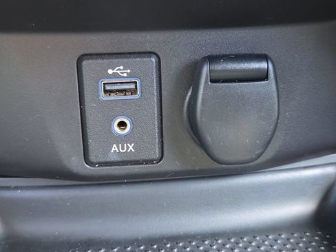 Used 2017 Nissan Rogue S FWD image 36