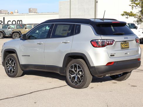 New 2026 Jeep Compass Limited image 7
