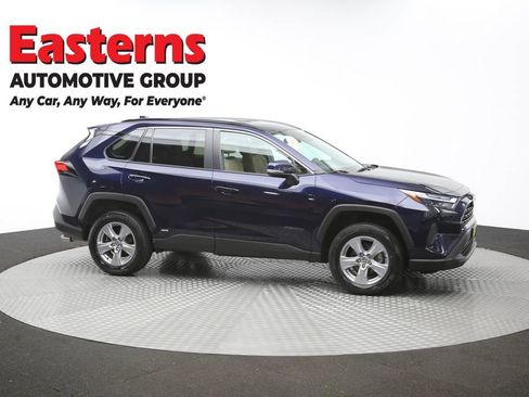 Used 2022 Toyota RAV4 XLE AWD/4WD image 51