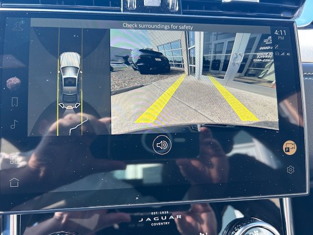 Certified 2022 Jaguar XF R-Dynamic SE AWD/4WD image 29