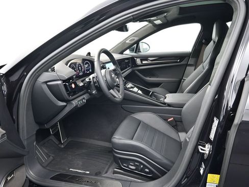 New 2026 Porsche Panamera Turbo image 4