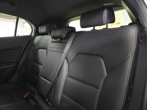 Used 2019 Mercedes-Benz GLA 250 4MATIC image 17