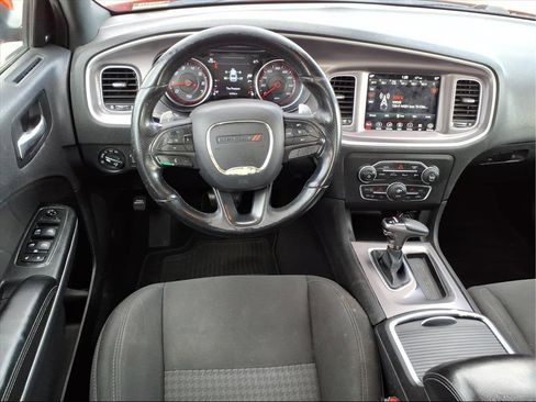 Used 2019 Dodge Charger R/T image 8