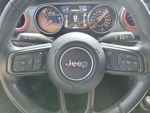 Used 2021 Jeep Gladiator Sport AWD/4WD image 10