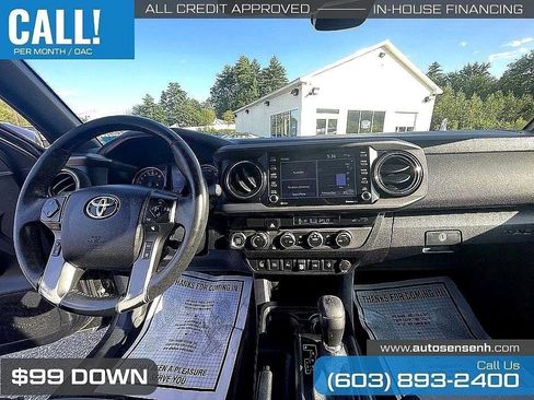 Used 2021 Toyota Tacoma TRD Off-Road w/ Technology Package AWD/4WD image 21