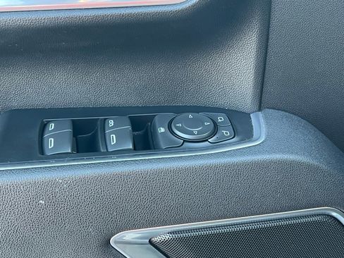 Used 2025 Chevrolet Silverado 2500 LT w/ Convenience Package image 23