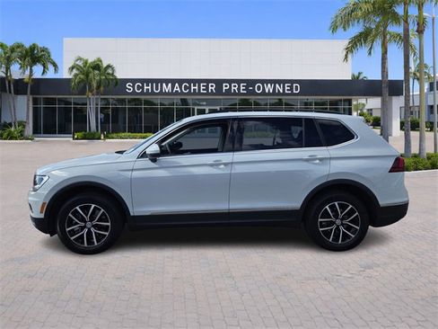 Certified 2021 Volkswagen Tiguan SE image 4