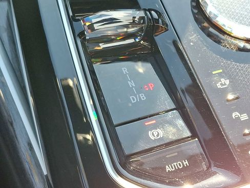 Used 2024 BMW i7 eDrive50 w/ M Sport Package image 15