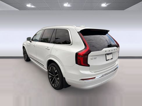Used 2026 Volvo XC90 B6 Plus w/ Protection Package image 3
