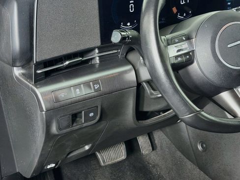 Used 2025 Hyundai Kona SEL FWD image 17