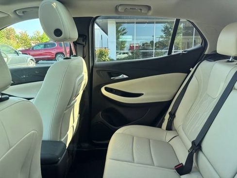 Used 2025 Buick Encore GX Avenir w/ Avenir Technology Package AWD/4WD image 9