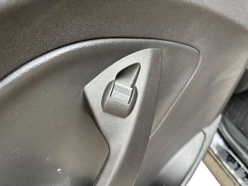 Used 2018 Ford Escape Titanium AWD/4WD image 23