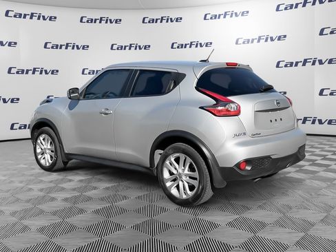 Used 2016 Nissan Juke SV w/ Cold Weather Package image 3