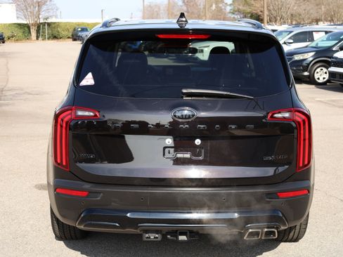 Used 2021 Kia Telluride SX w/ SX Prestige Package image 4