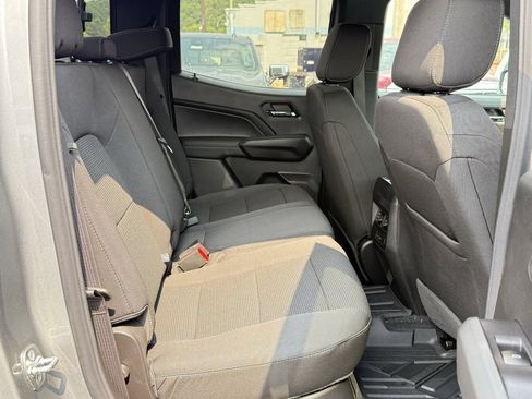 New 2026 GMC Canyon Elevation w/ Convenience Package image 13