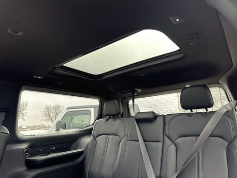 New 2024 Jeep Wagoneer Series II w/ Convenience Group I image 18